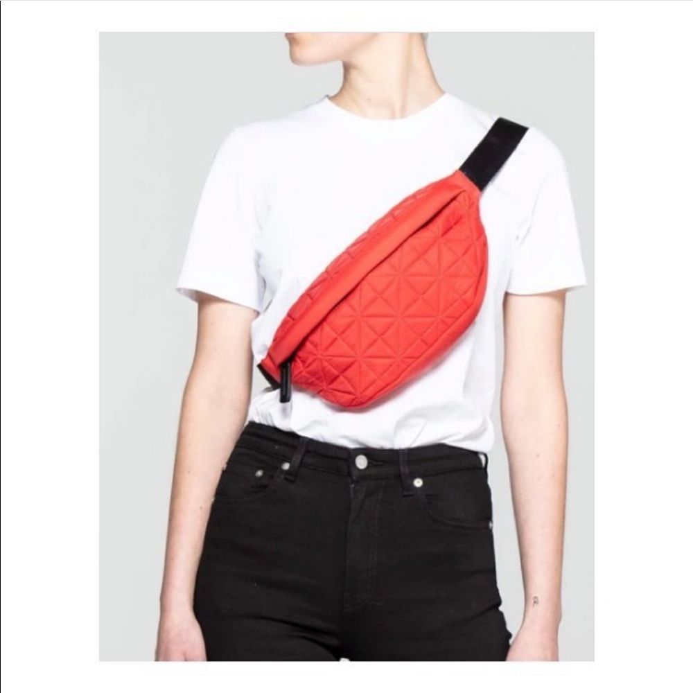 Vee Collective Fanny Pack